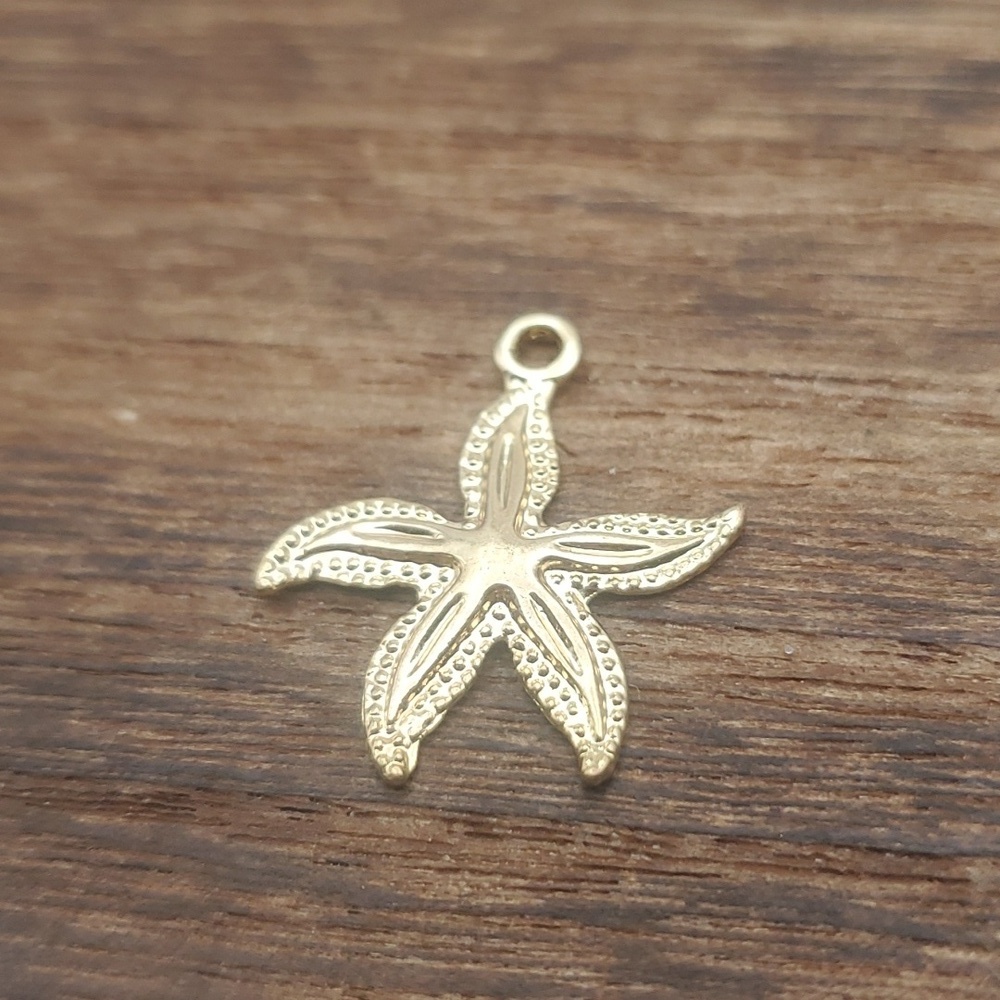 Dancing star fish nautical beach pendant